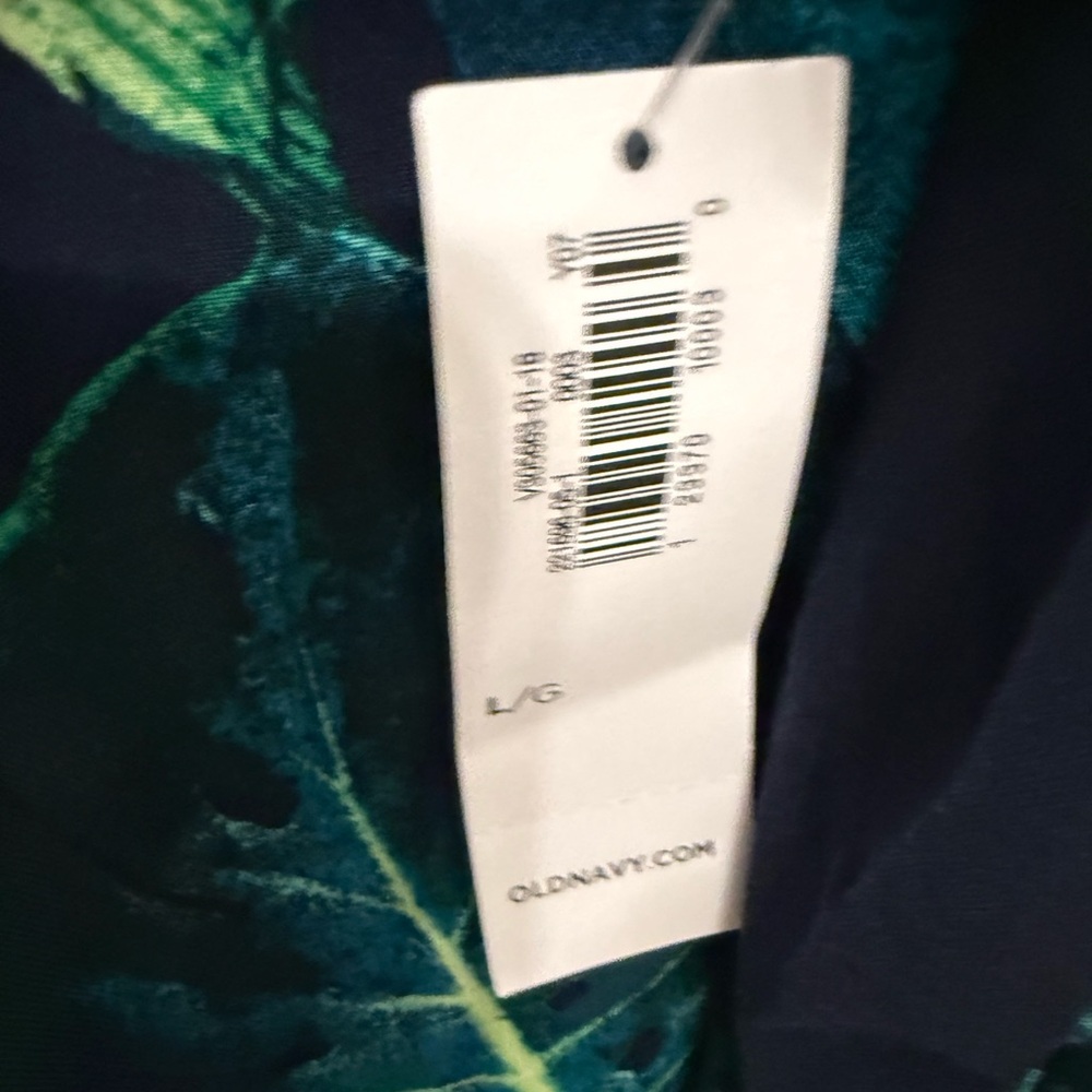 Old Navy Blue and Green Tropical Print Top - Picture 8 of 8